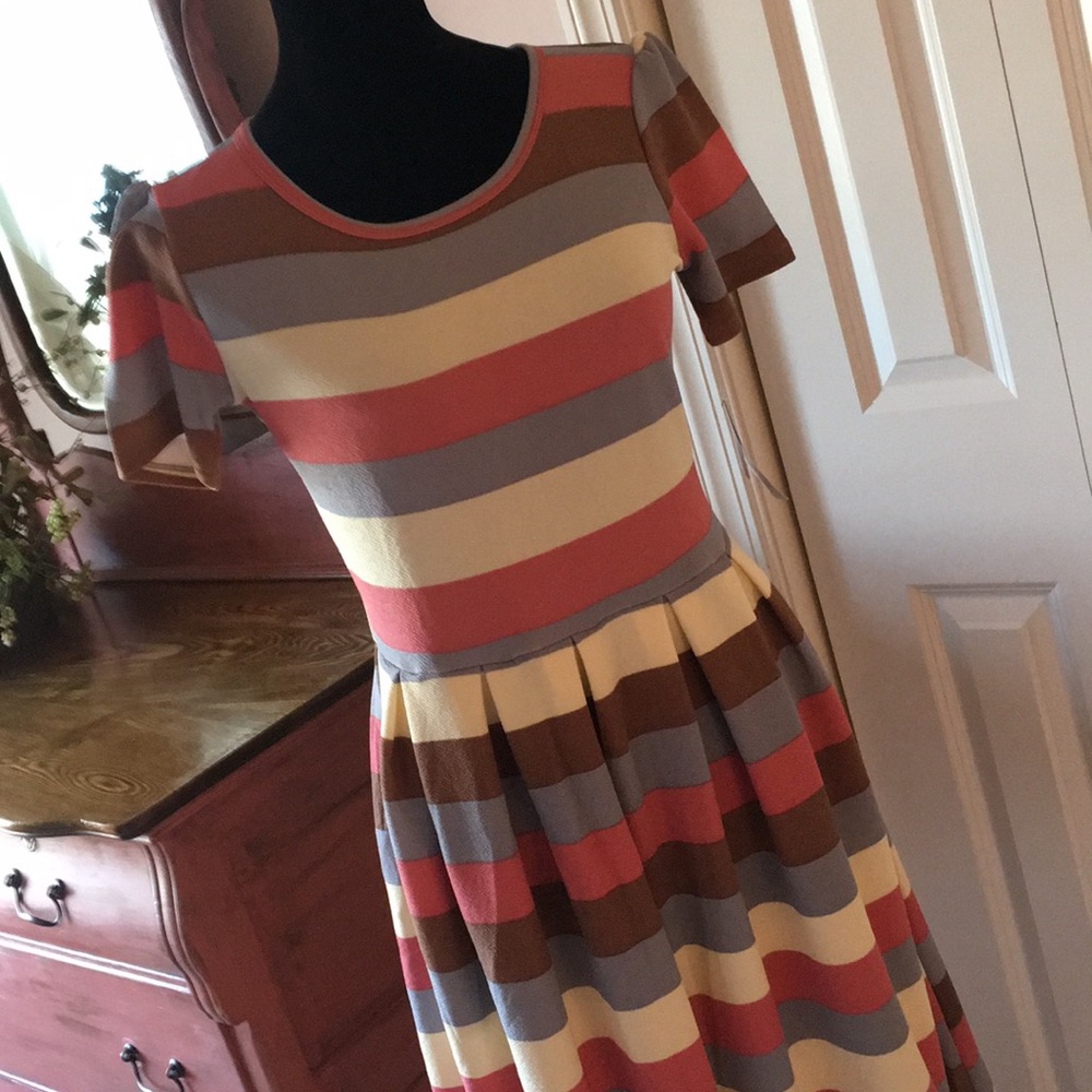 LuLaRoe Amelia